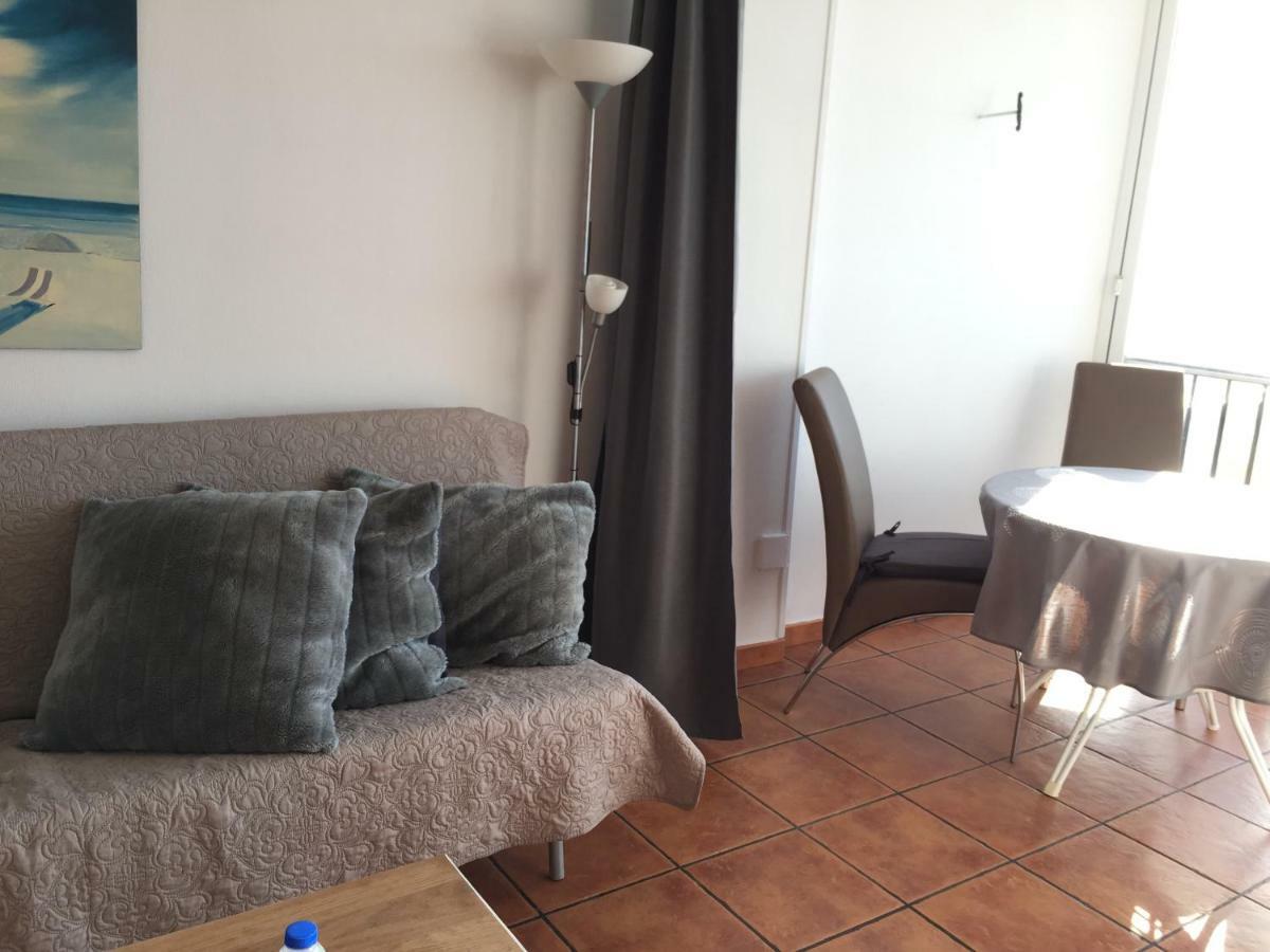 Triton 10a Apartment *
