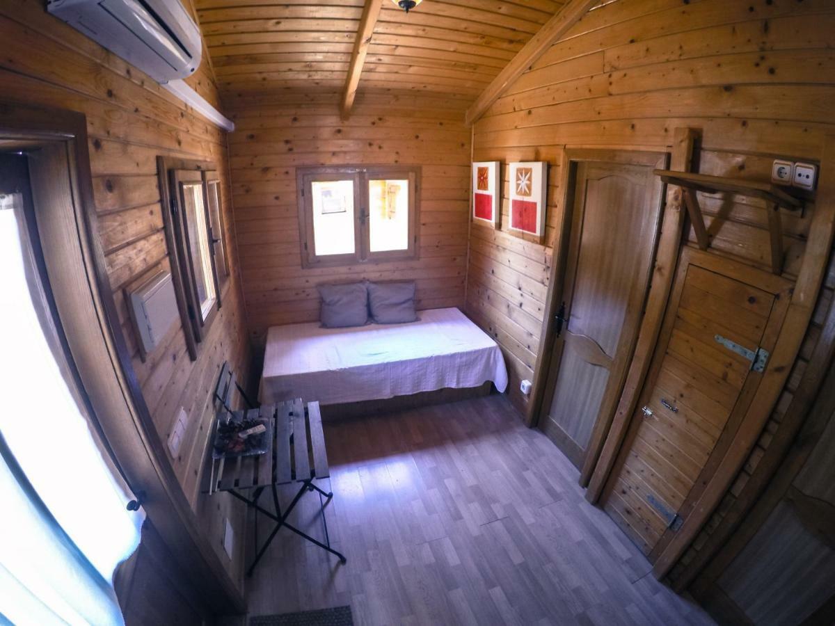 Centro De Ocio Alua Bungalows Camping Rafting Benameji Campsite Benameji