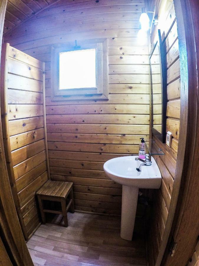 Centro De Ocio Alua Bungalows Camping Rafting Benameji *