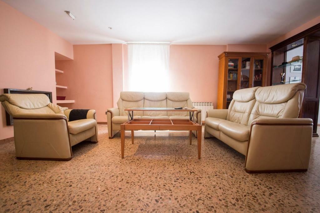 Apartamento Enorme Piso En *