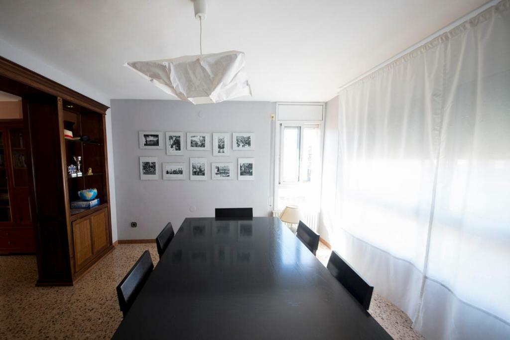 Enorme Piso En Apartamento Reus