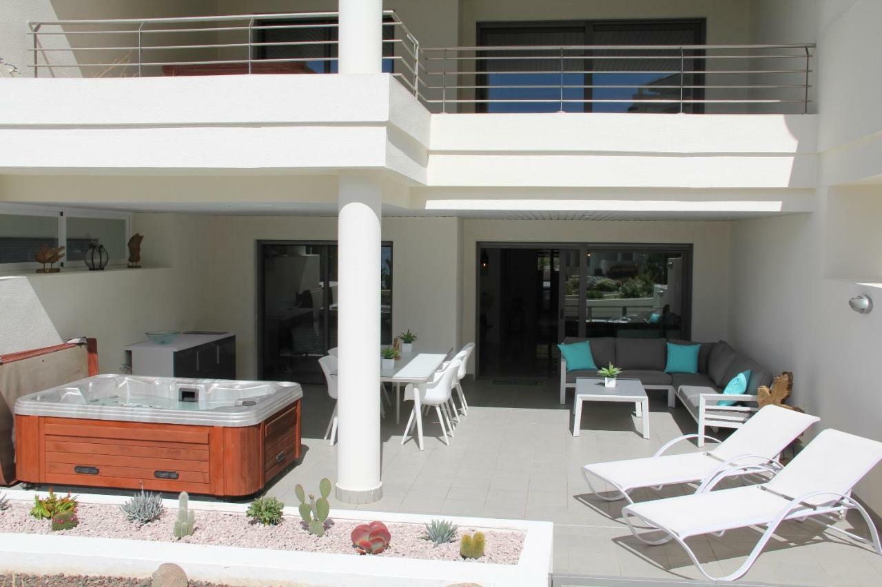 De Lux On Mascarat Beach Apartamento *