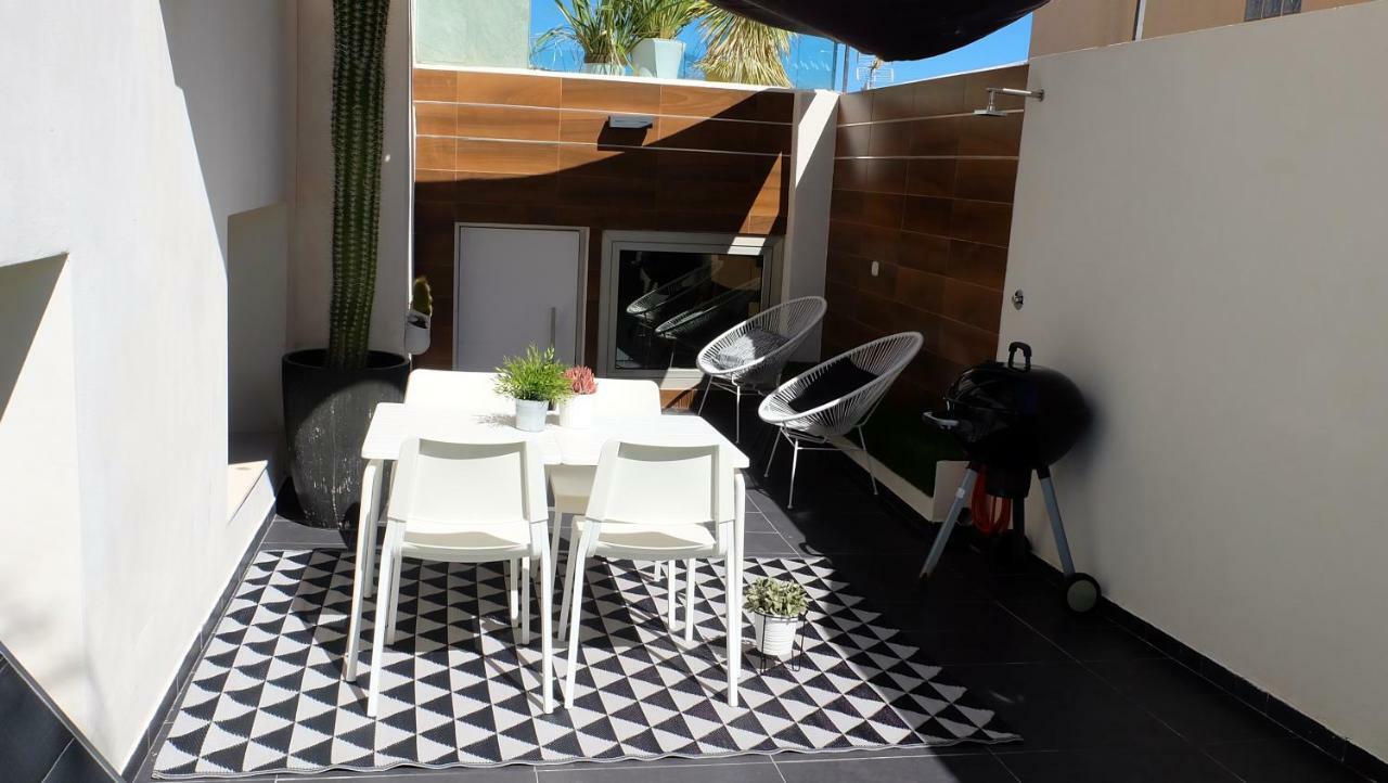 Ebli House *