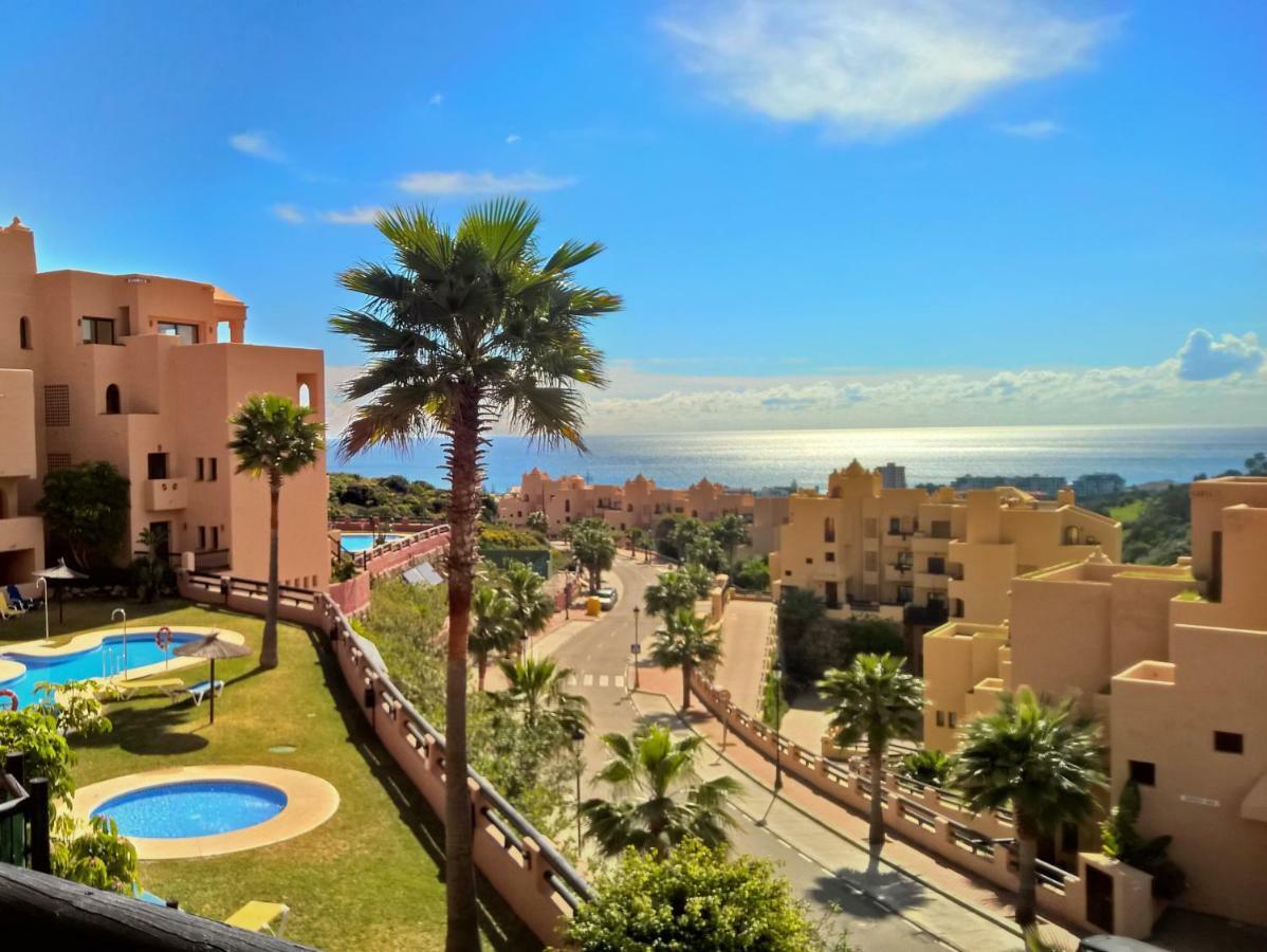 Apartment Hola! At Coto Real *