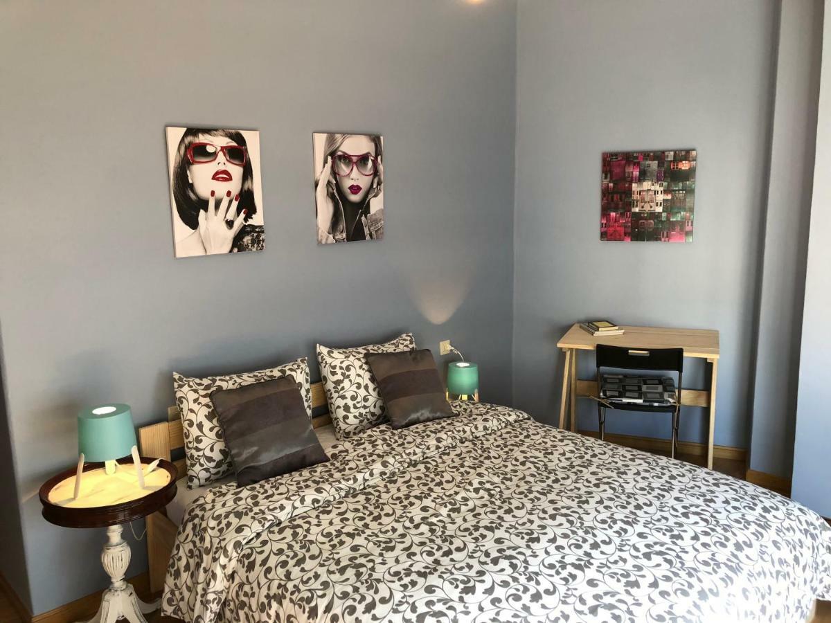 Excursions Blue Apartment