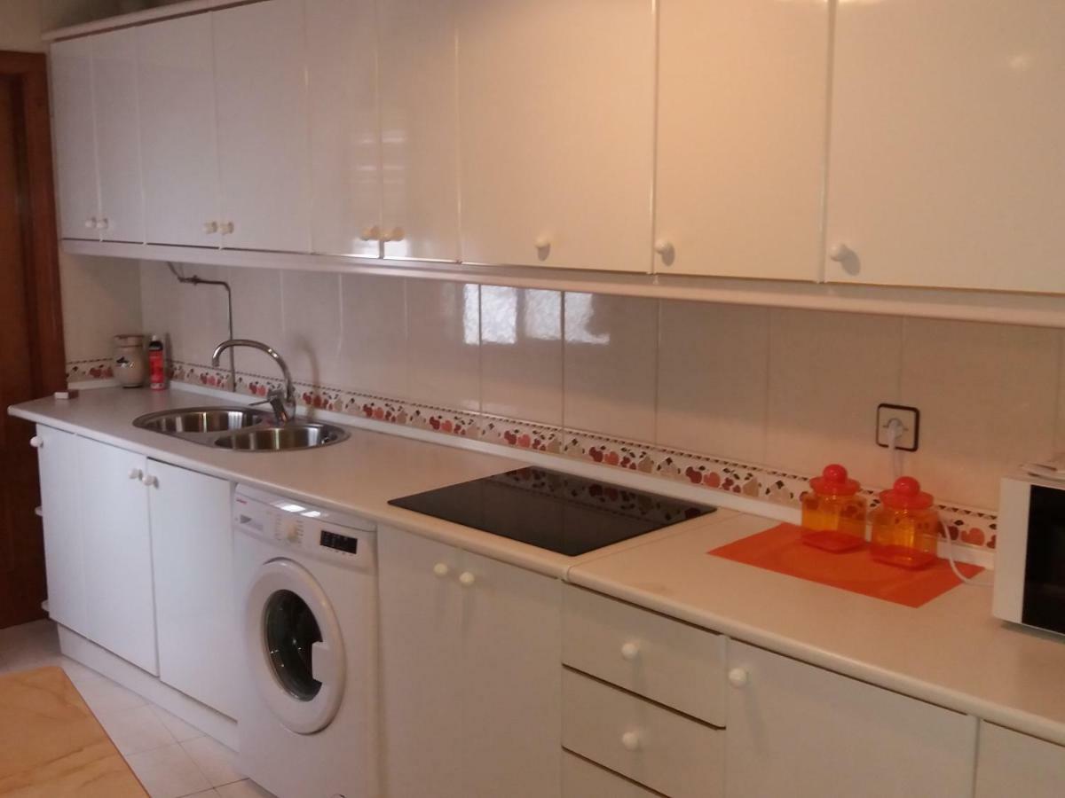 Casa El Reloj Apartment Mombeltran