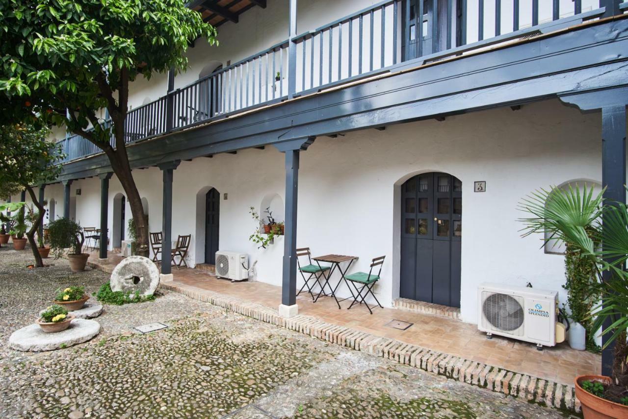 Apartment Conde Courtyard By Valcambre Seville