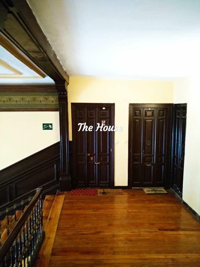 Apartment Casa Reina- Classical With Lift In Sol And Mayor *