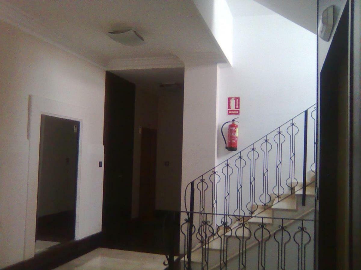 En Apartment *
