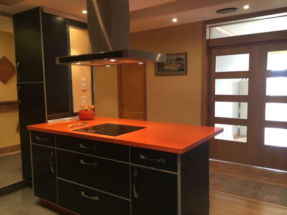 Piso Romántico Y Moderno En * Ronda