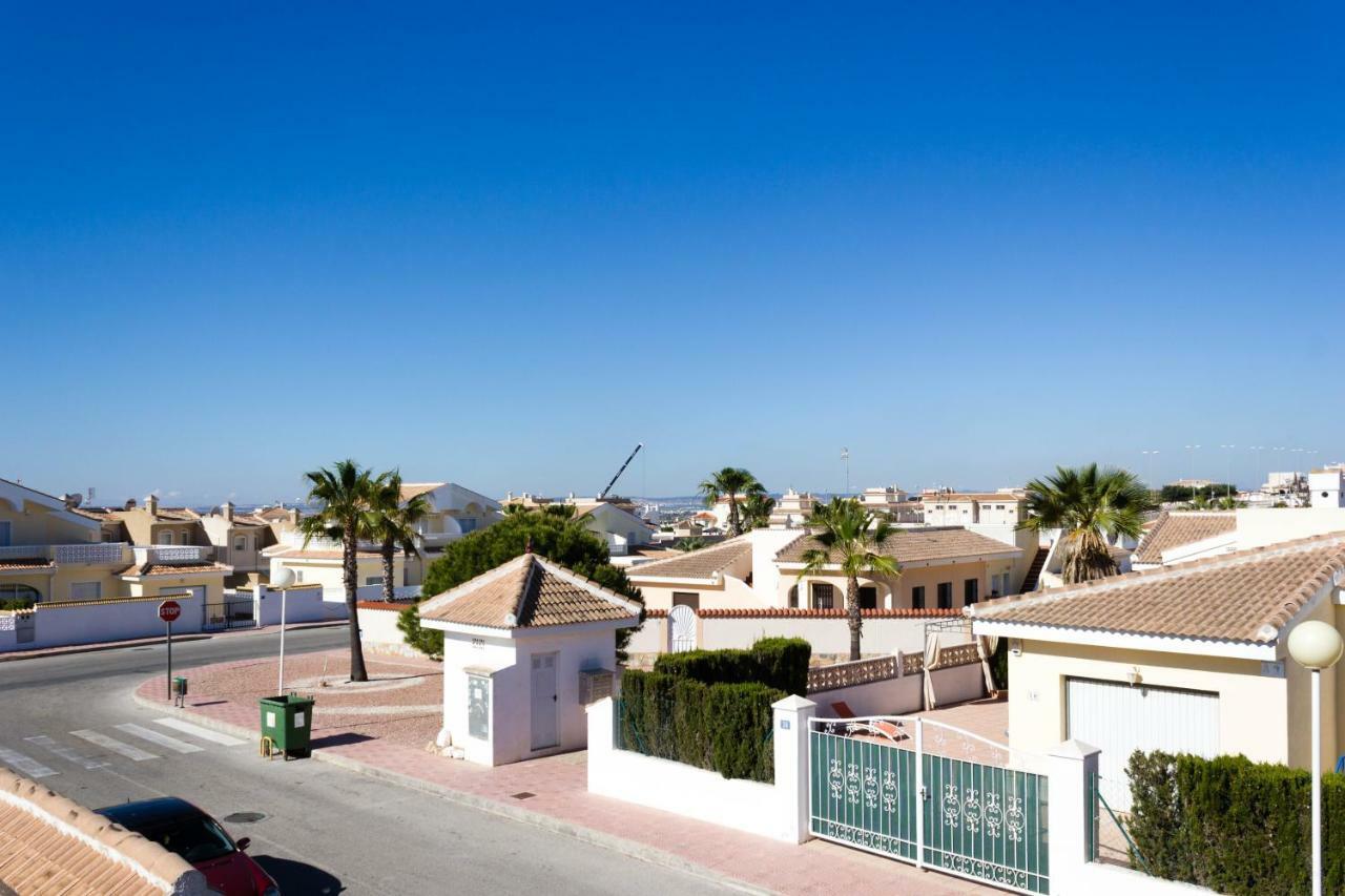 House In Quesada With Swiming Pool Villa