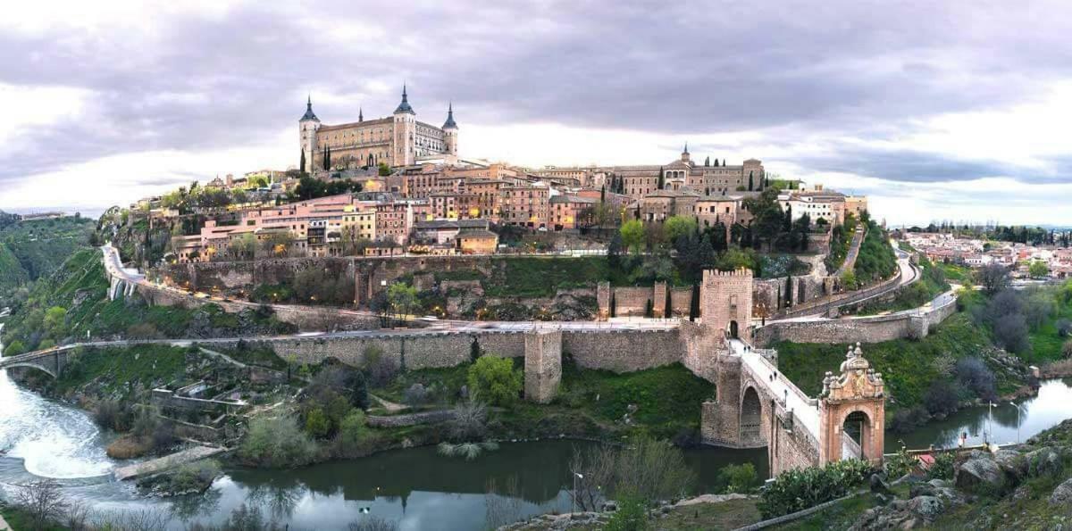 Antequeruela Tourists Apartamento *