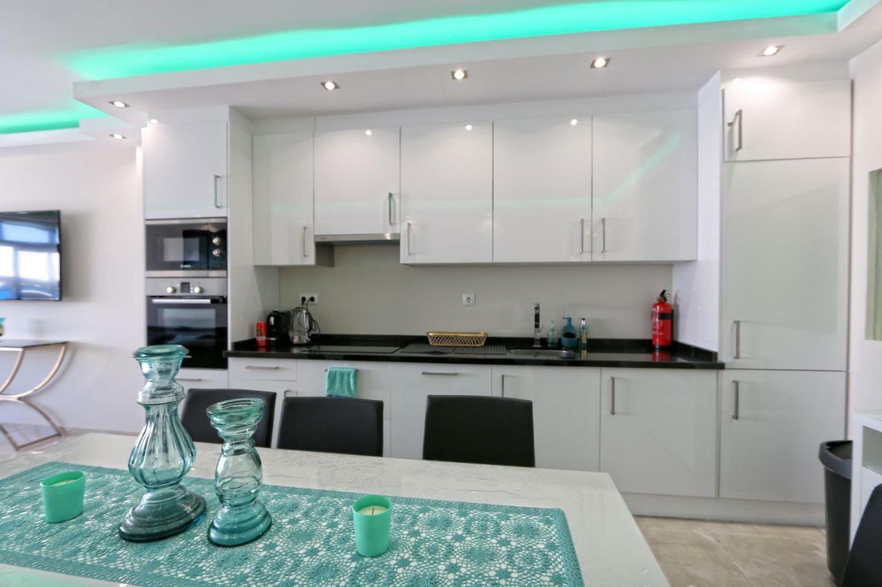 Apartment Beachfront Luxury Residence, Playas Del Duque, Puerto Banus,
