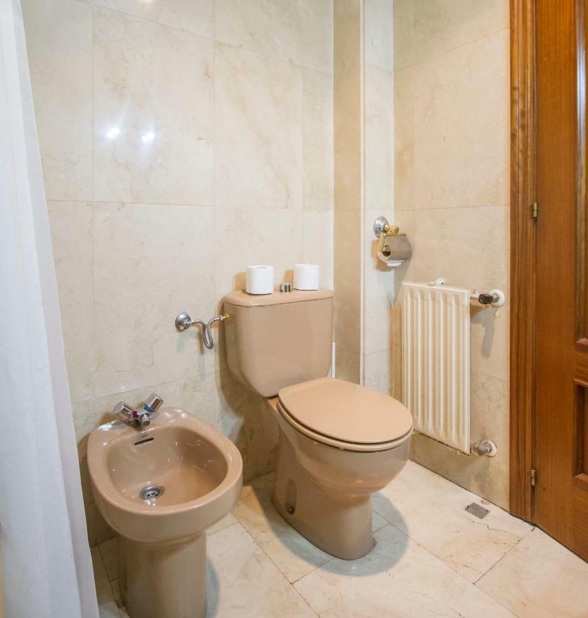 Piso Confortable Y Muy Luminoso Con Parking Apartment Madrid