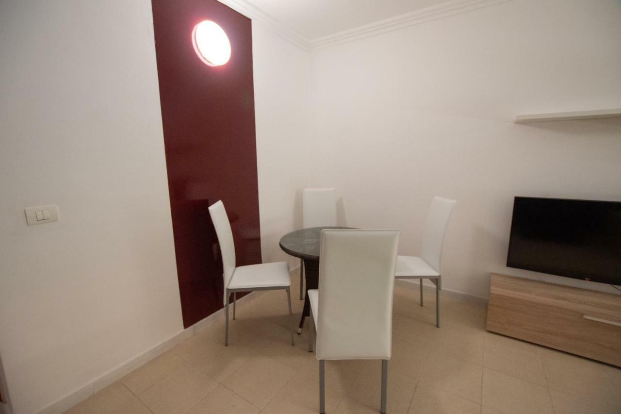 Green Park Apartment *