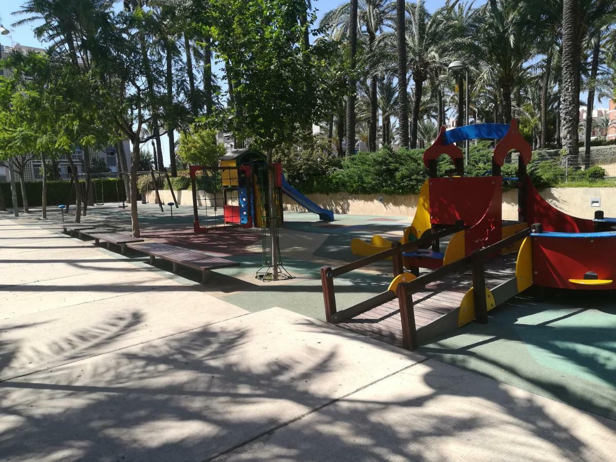 Apartment Playa 500m Y Centro Pueblo 600m, Piscina, 4 Clim, 2 Parkings *