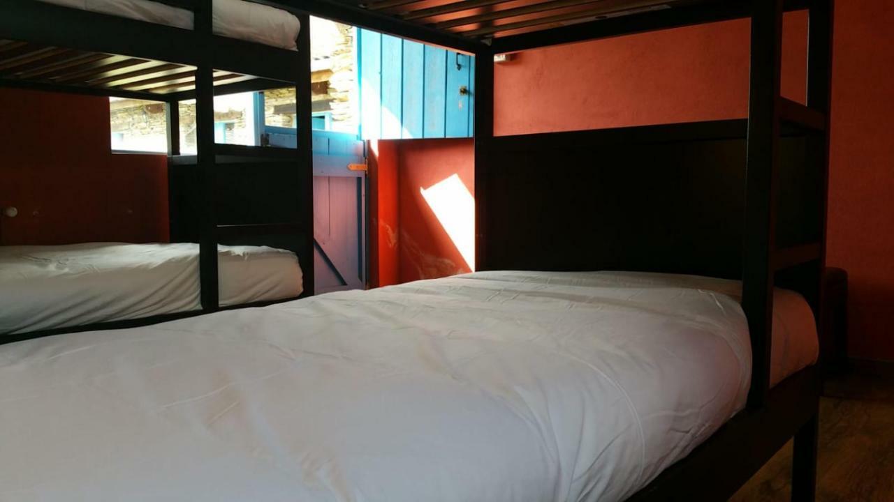 Hostal O Albergue *