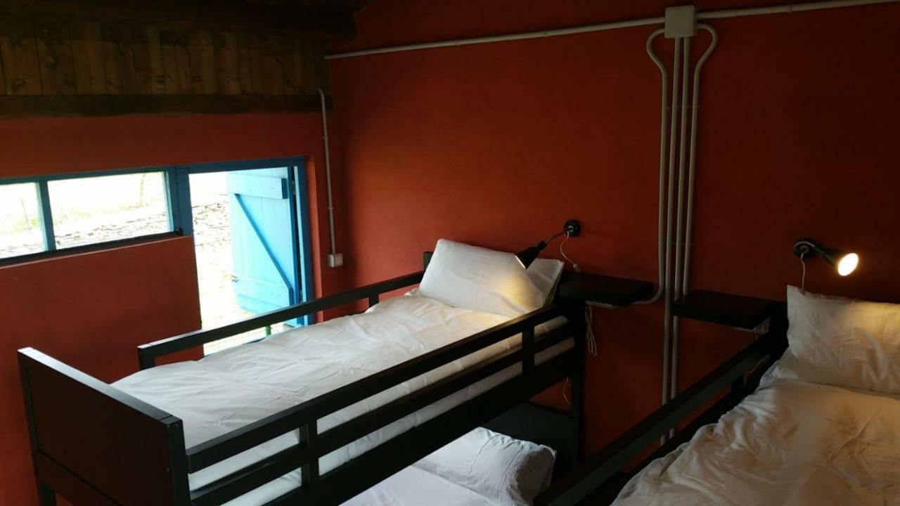 Hostal O Albergue *