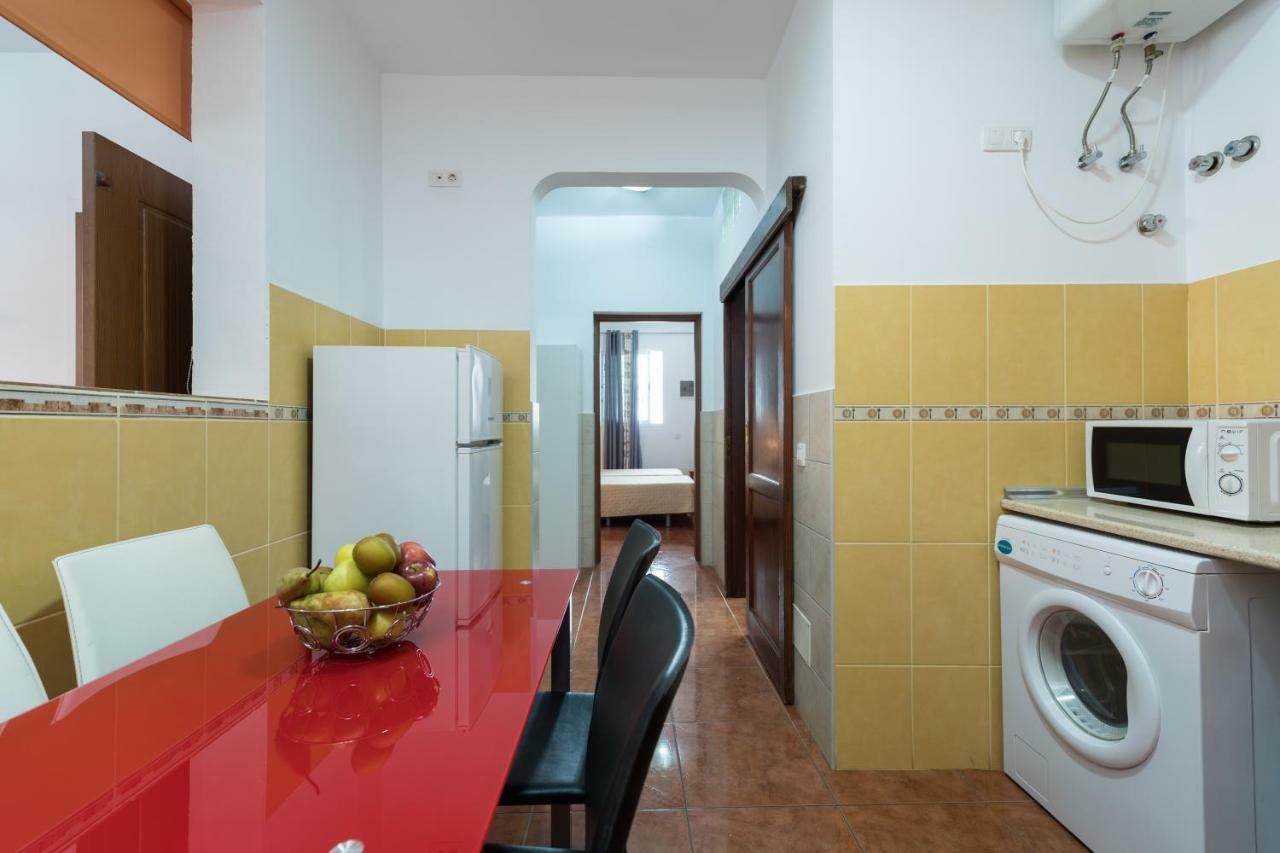 Private Solarium - 2br House Near The Airport * Vecindario (Gran Canaria)