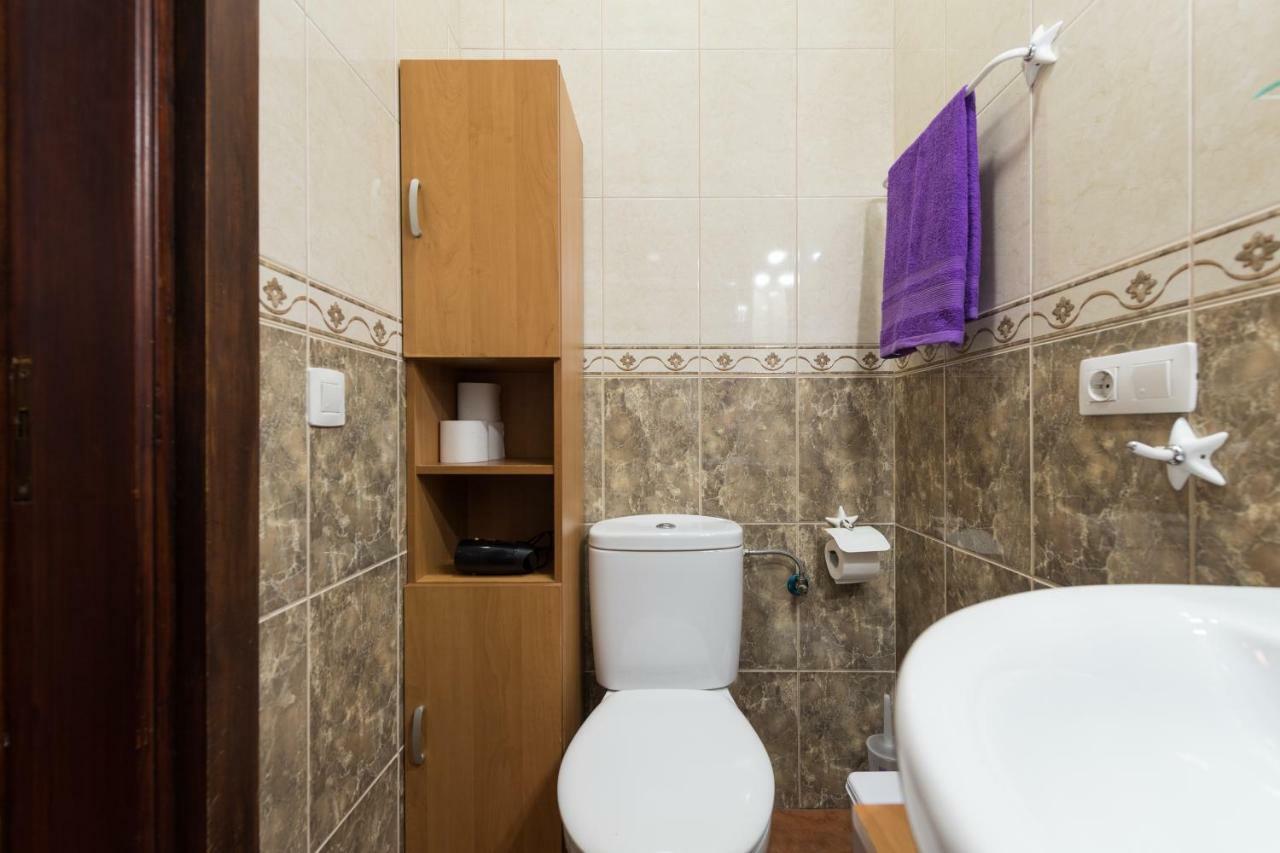 Сasa de vacaciones Private Solarium - 2br House Near The Airport *