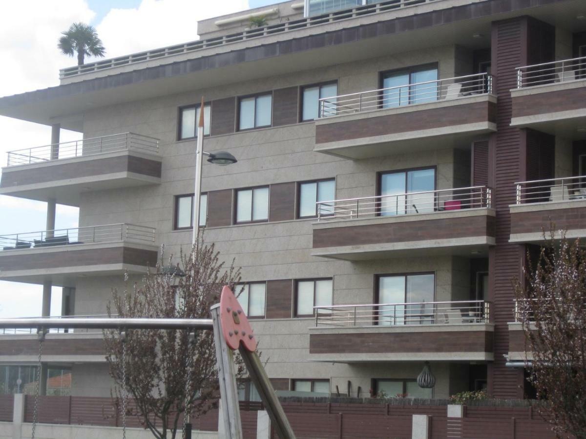 Moderno Apto. 200m Playa Caneliñas Apartamento *