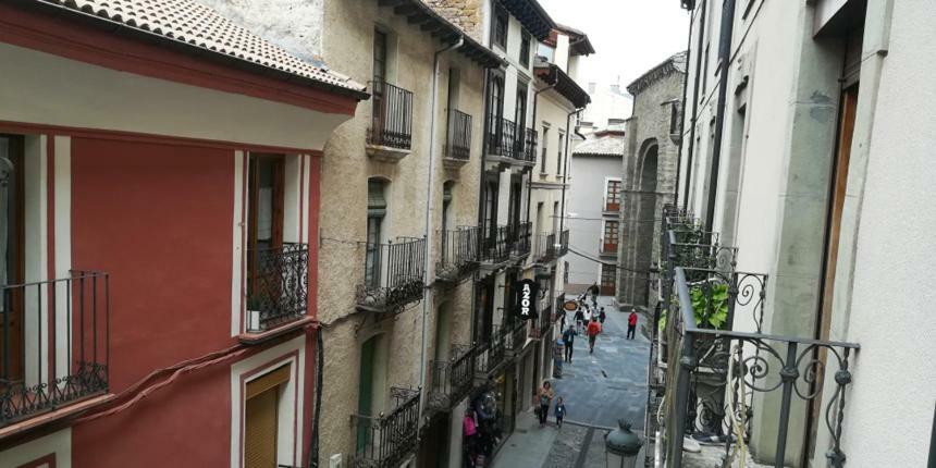 Apartamento Maravilla En La Plaza De La Catedral- Vu-huesca-19-154