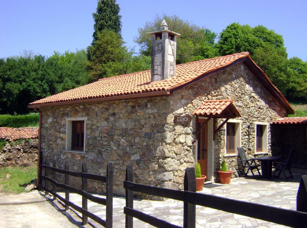 Stone Cottage O Cebreiro Country house Curtis