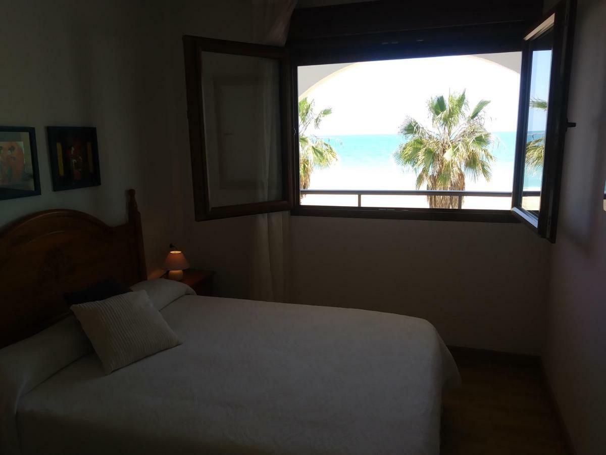 Apartamento En Primera Línea De Playa, Ada Benedicto Xiii,