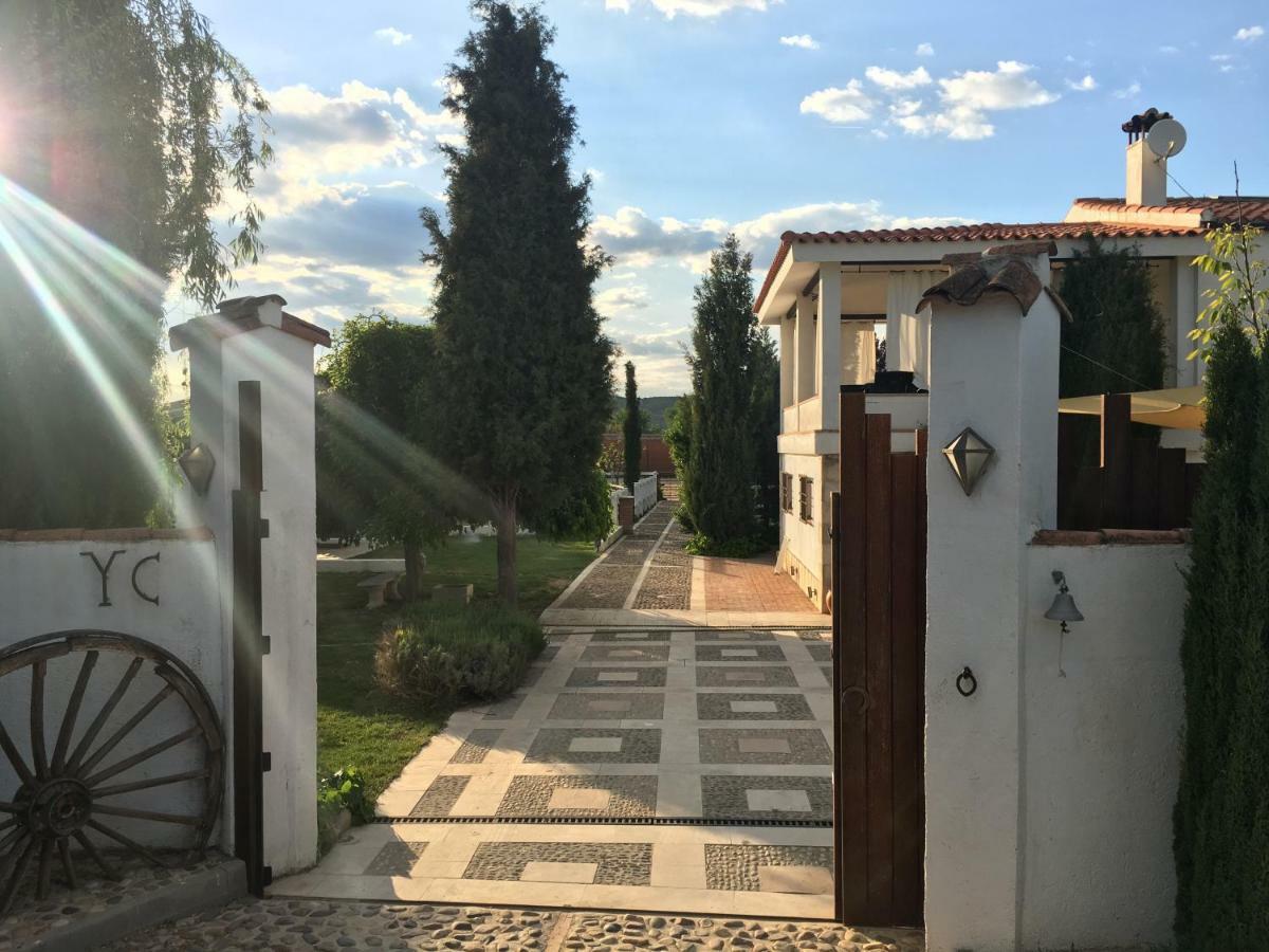 Hearts & Ponies Con Piscinas Privadas Cerca De La Warner