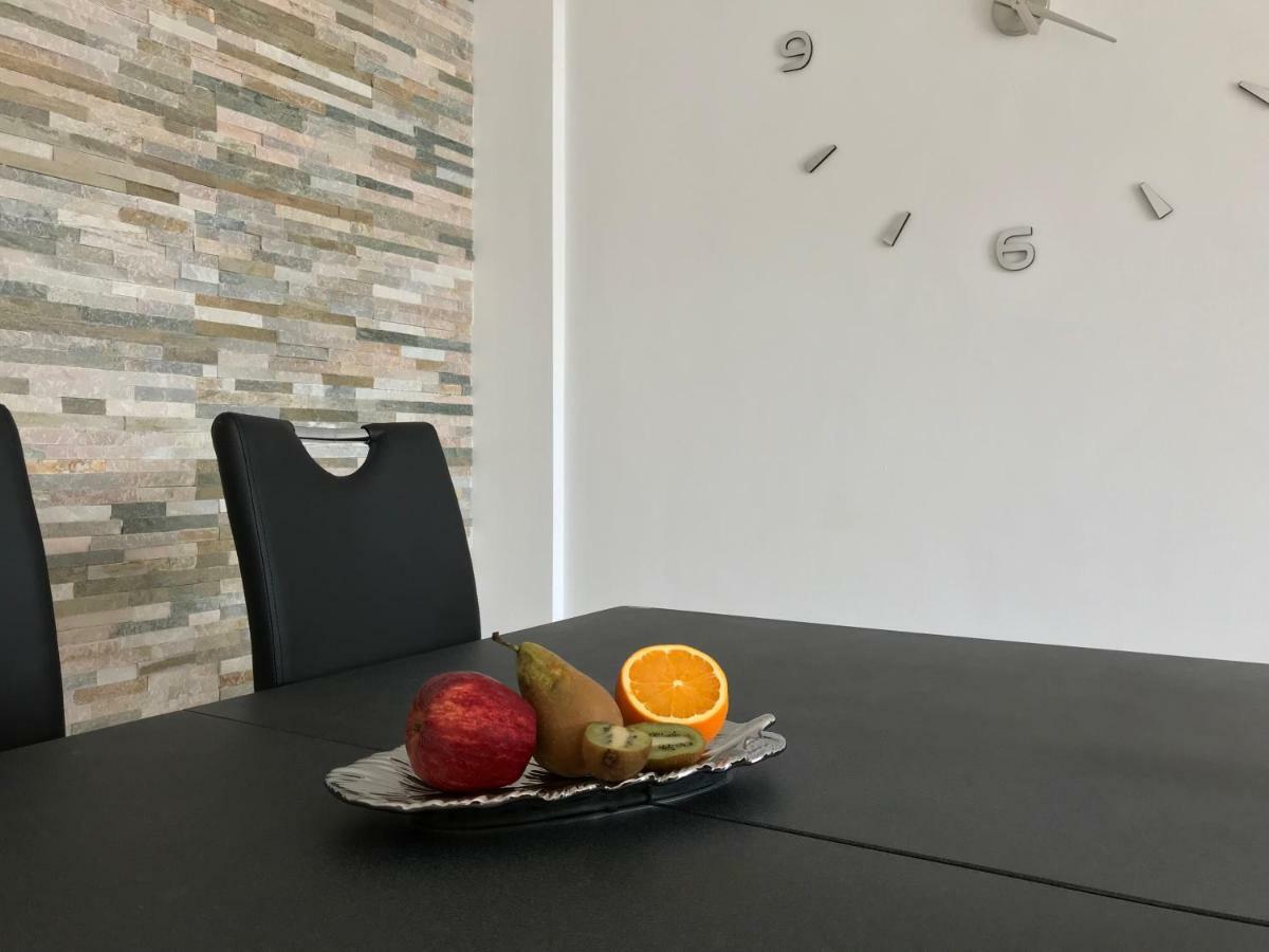 Canary Islands Holidays Apartamento *