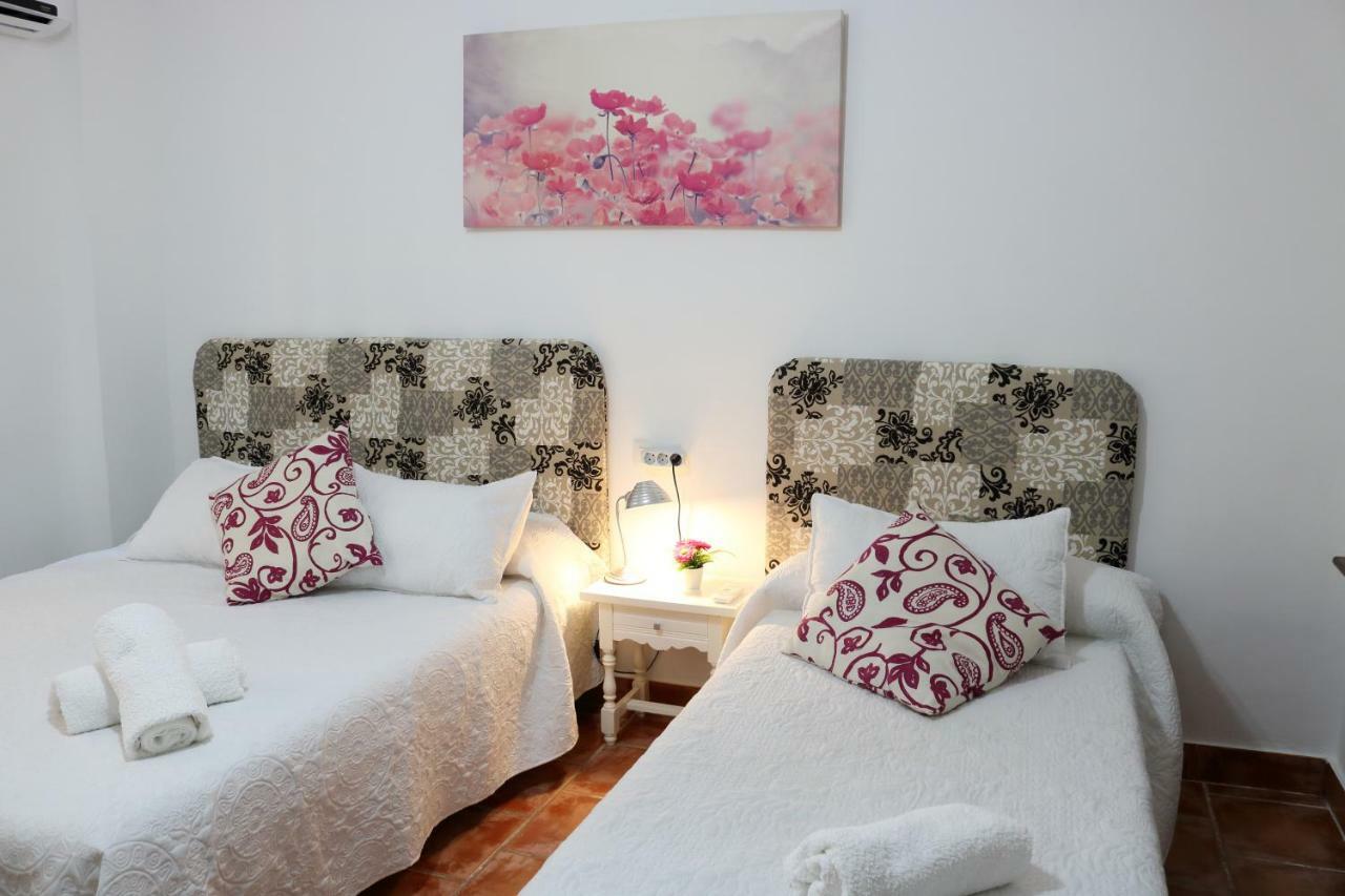 Apartment Center *