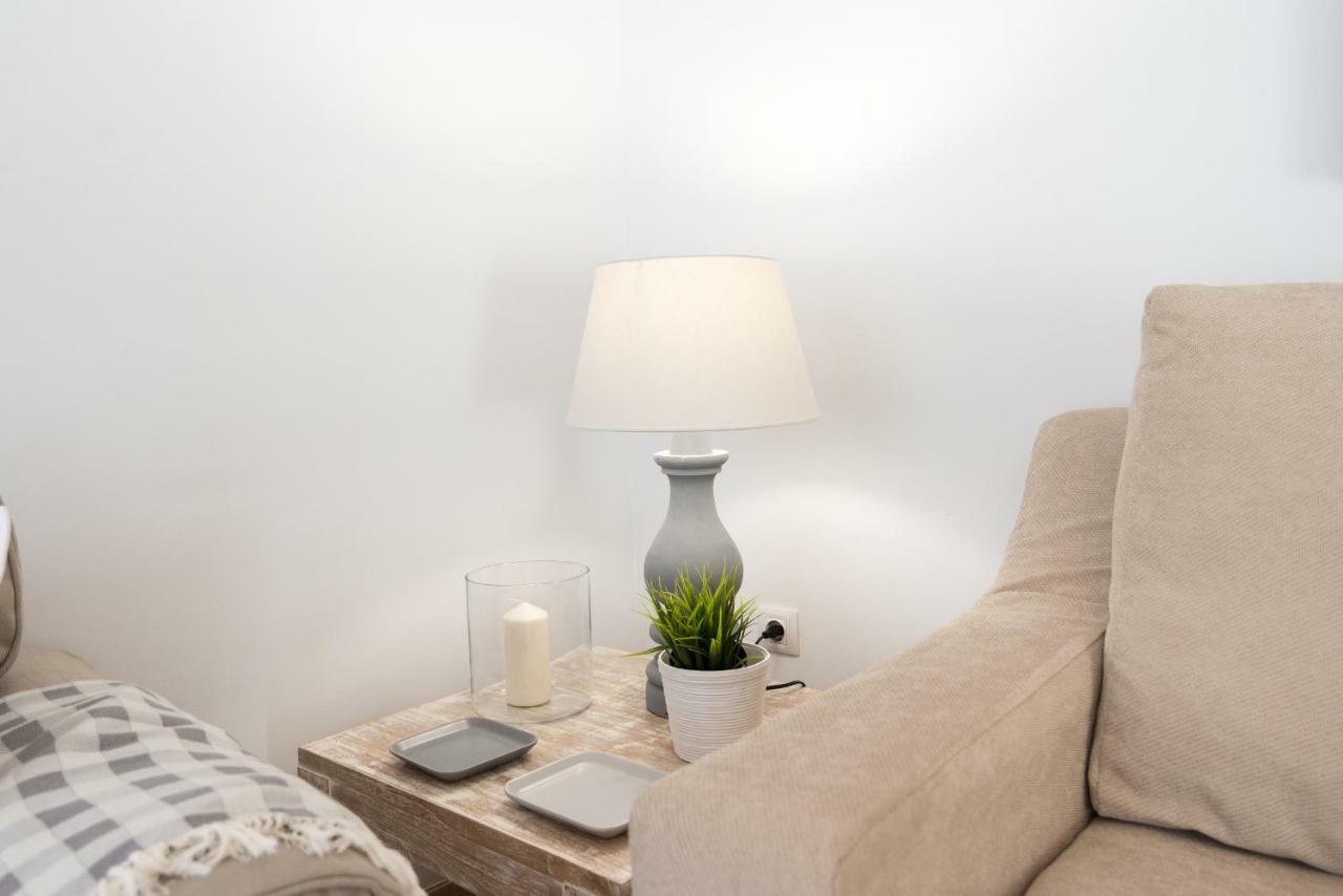 Con Encanto En Primera Linea De Playa Apartamento Málaga