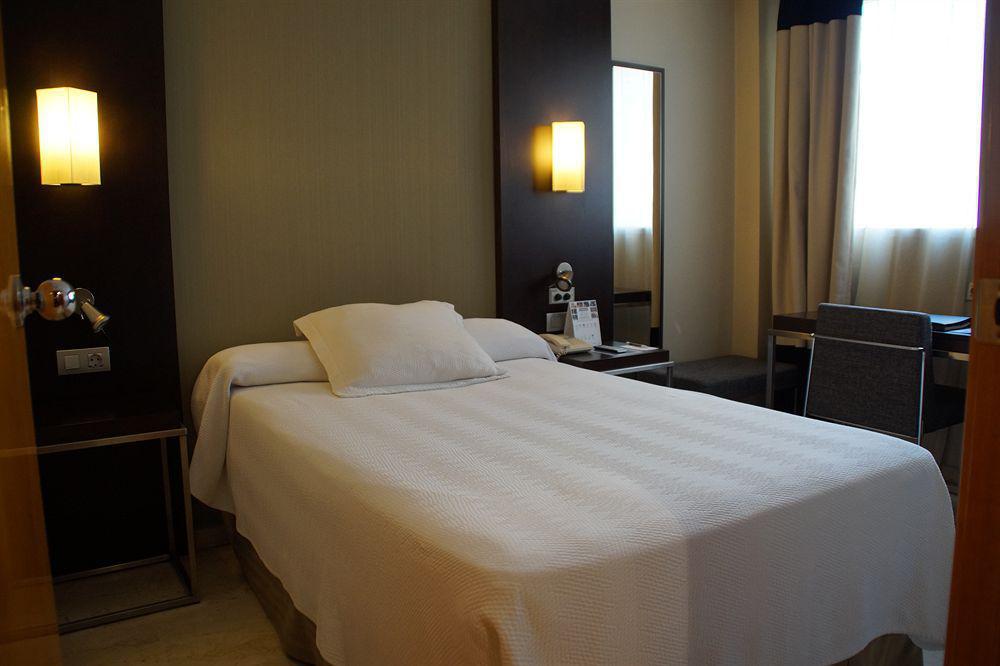 Hotel Nh Ciudad De 4*