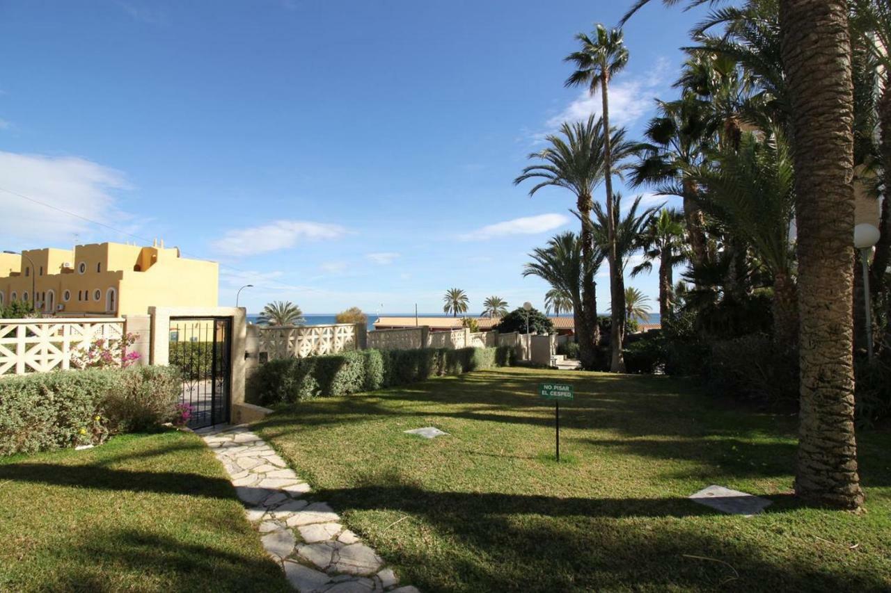 - Playa Amerador - Carrer De Gaianes, 4 *