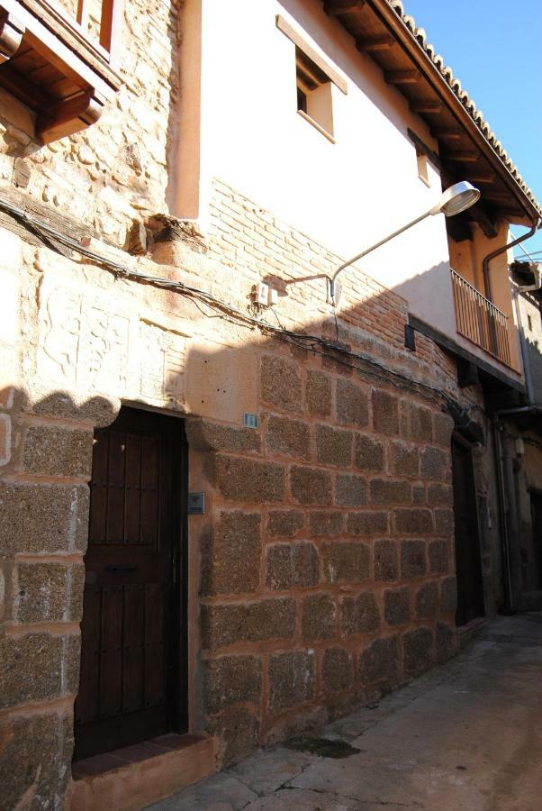 Sierra De Gata El Corral De La Higuera * Torre de Don Miguel