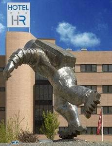 Reston Hotel 3*