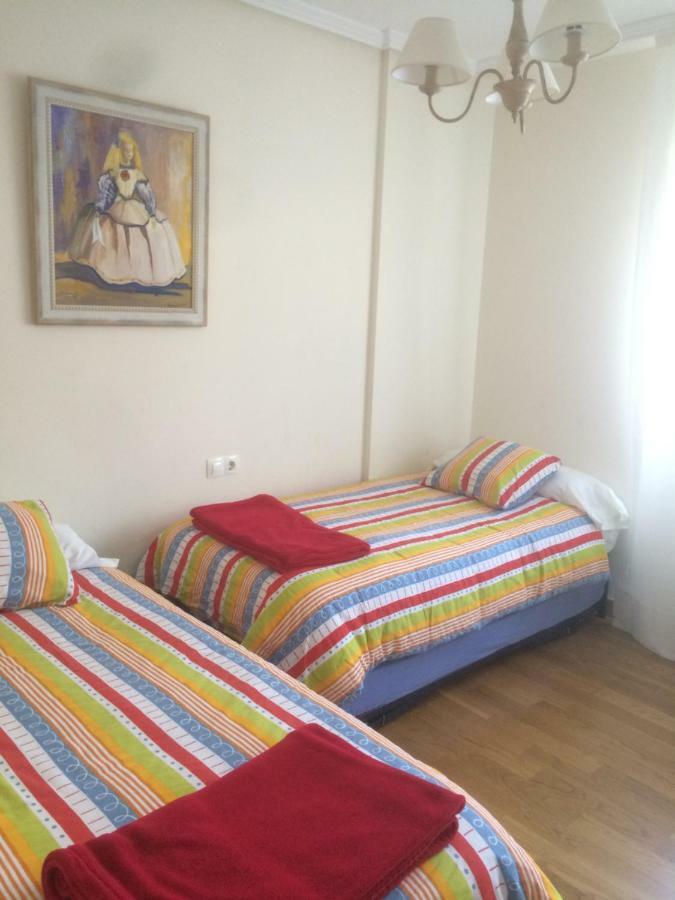 Con Terraza Y Jardin En *
