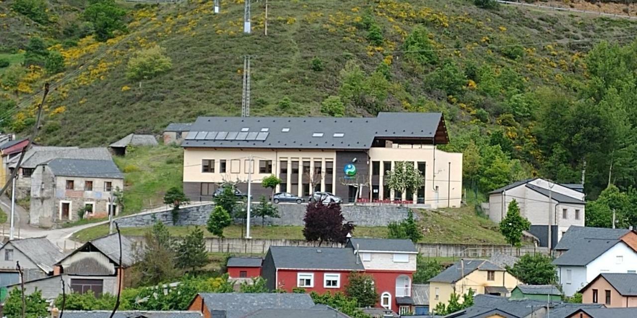 La Antigua Escuela Del Bierzo *