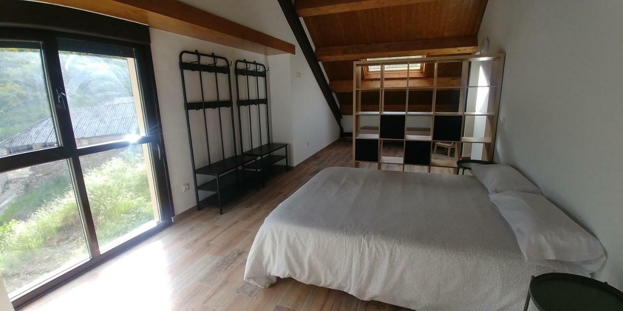 La Antigua Escuela Del Bierzo Pobladura de las Regueras