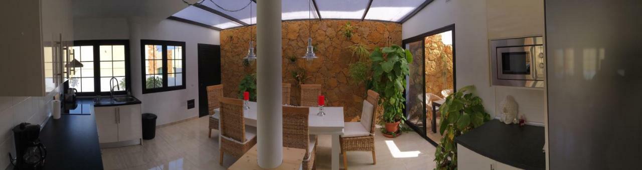 Villa Club *