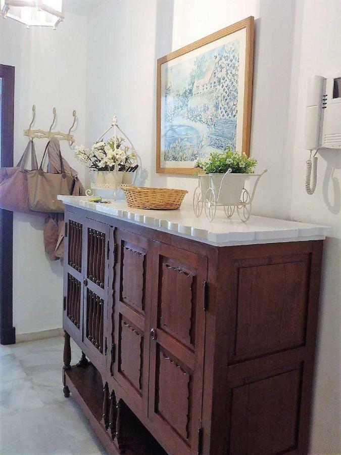 Apartamento En Pleno Centro. Acogedor, Garaje, Ascensor, A/a. *