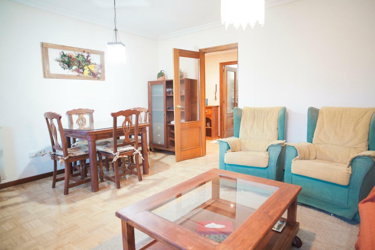 Housingleon - Muralla Apartment