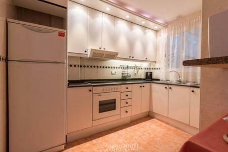 Apartment Bonito Y Acoger, A 50 Metros Del Mar Con Wifi Calafell