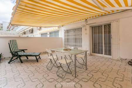 Bonito Y Acoger, A 50 Metros Del Mar Con Wifi Apartment