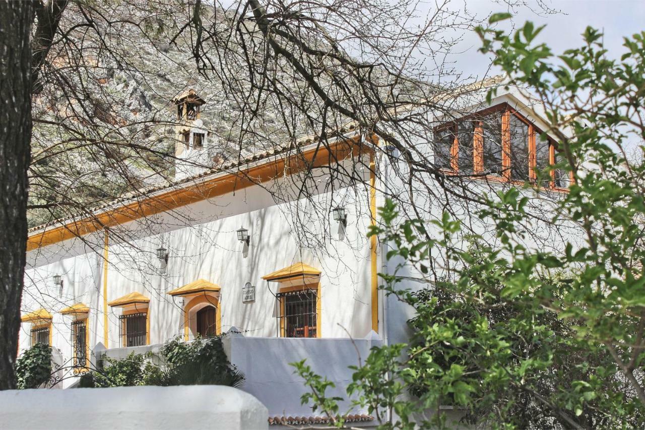 Cortijo Abril Villa *