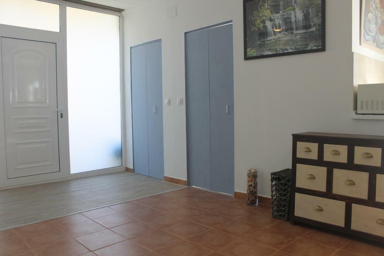 Romani,26 Olivella