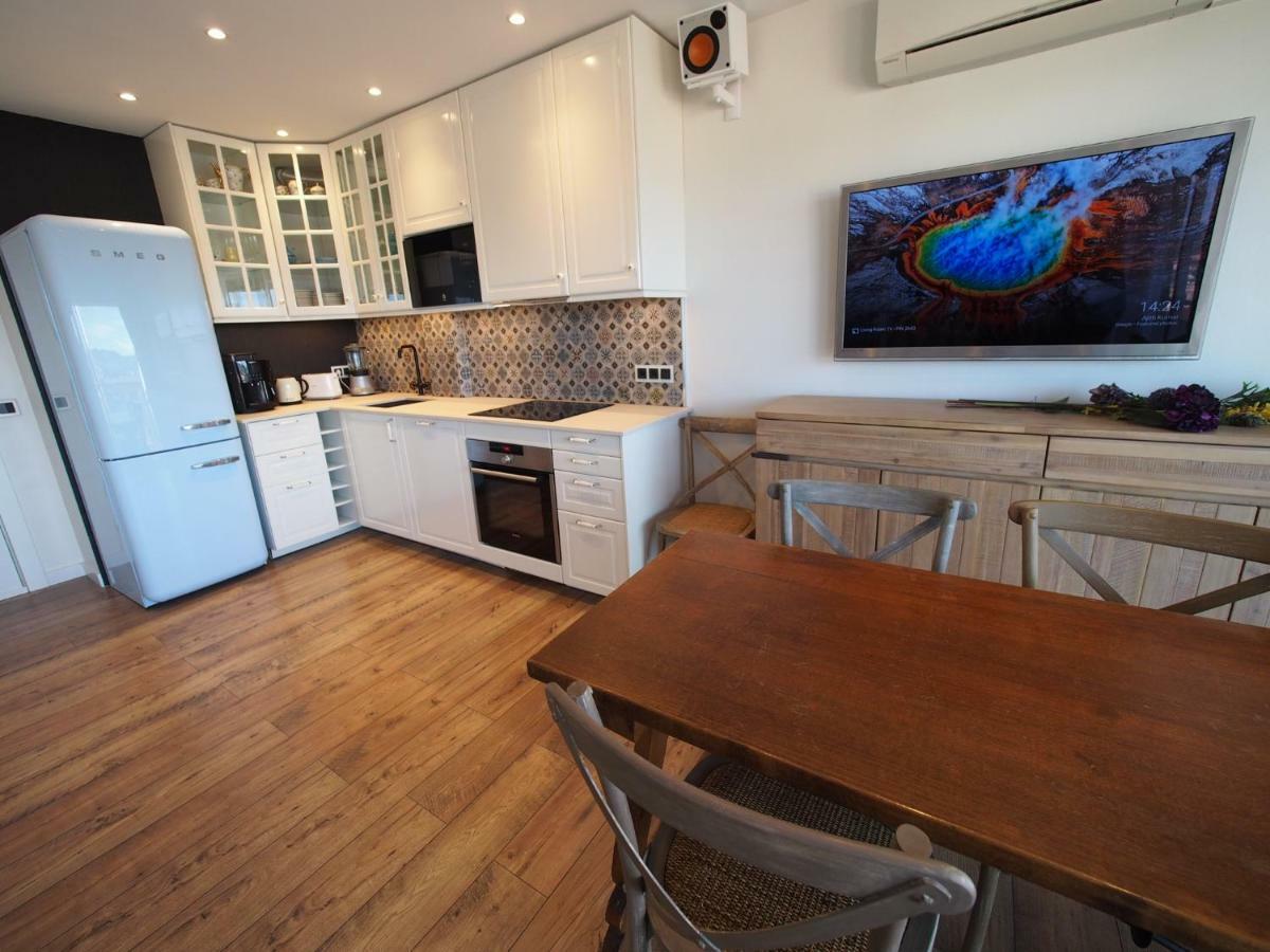Seafront In Apartment Palamos
