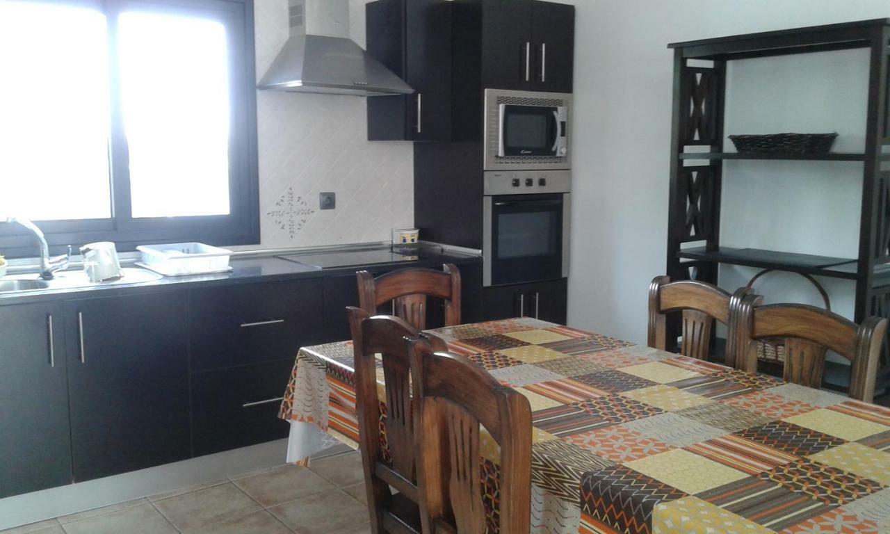 Chalet Con Piscina De 3 Dormitorios