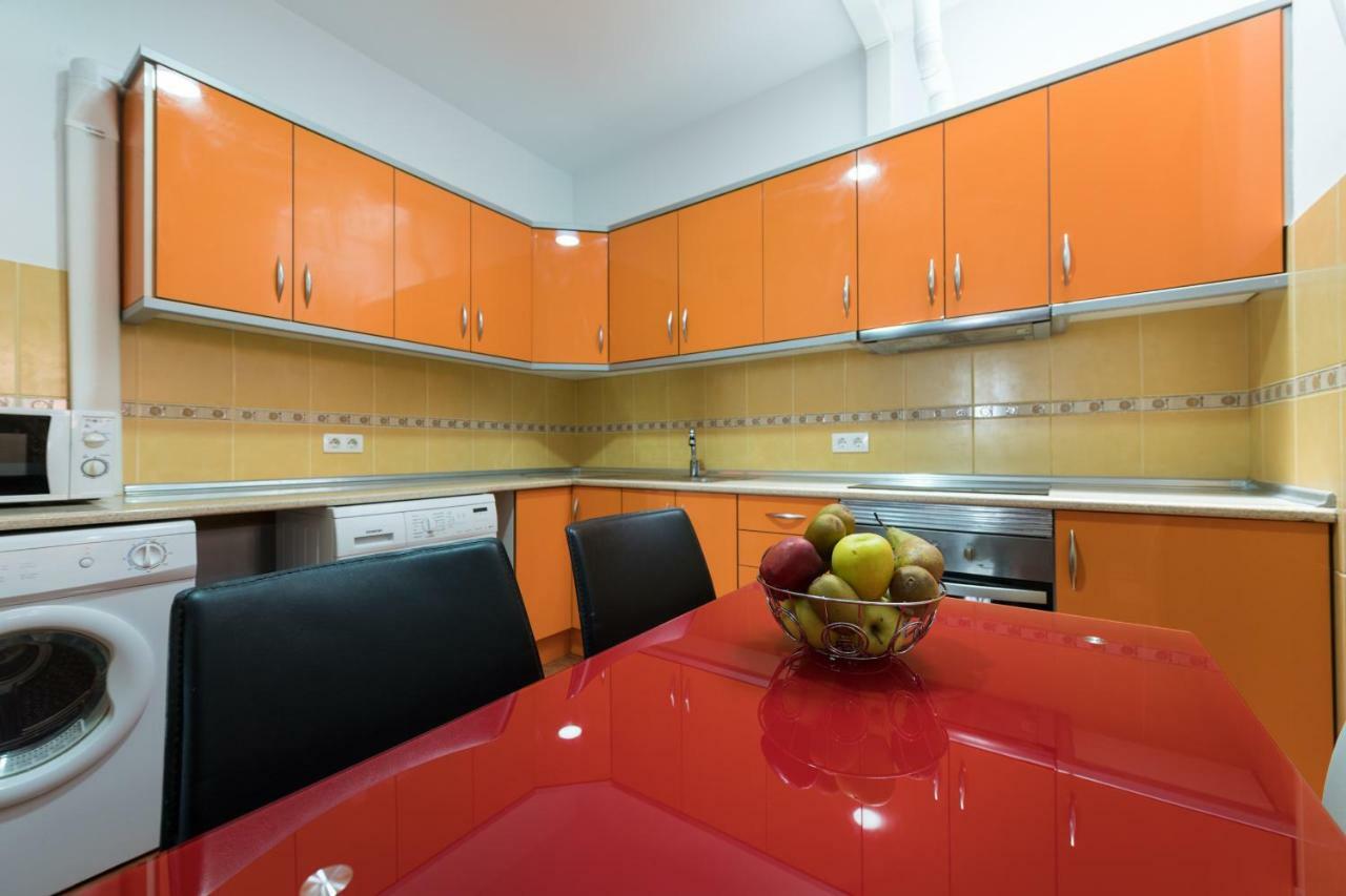 Private Solarium - 2br House Near The Airport Сasa de vacaciones *