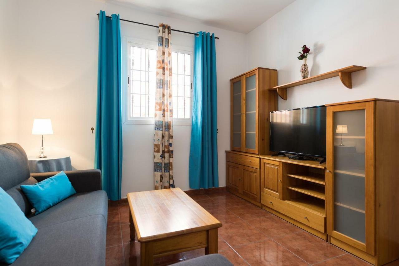 Сasa de vacaciones Private Solarium - 2br House Near The Airport *